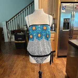 Sz 14 VENUS Blue and Black Graphic Tankini Swimsuit